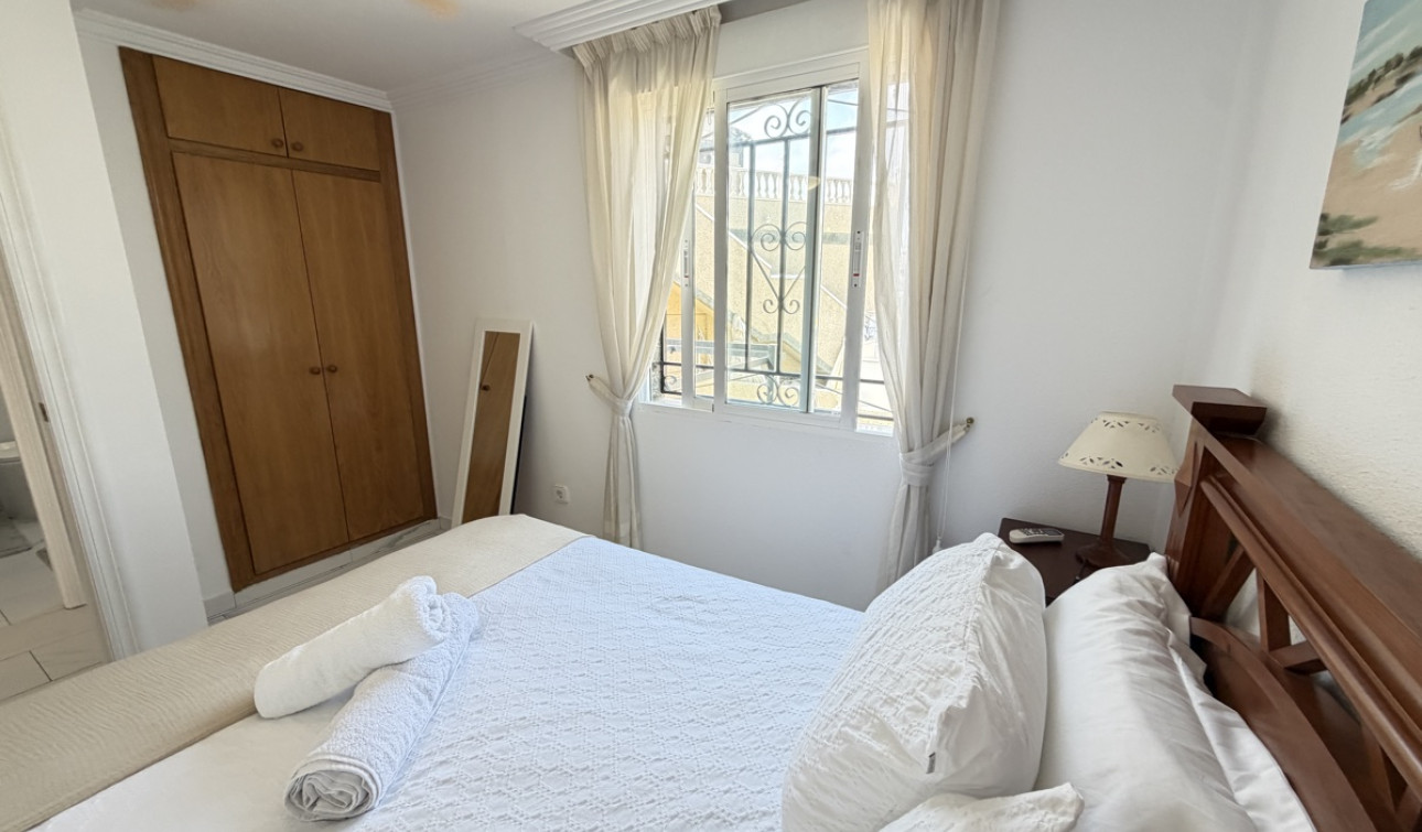 Resale - Detached Villa - Villamartín