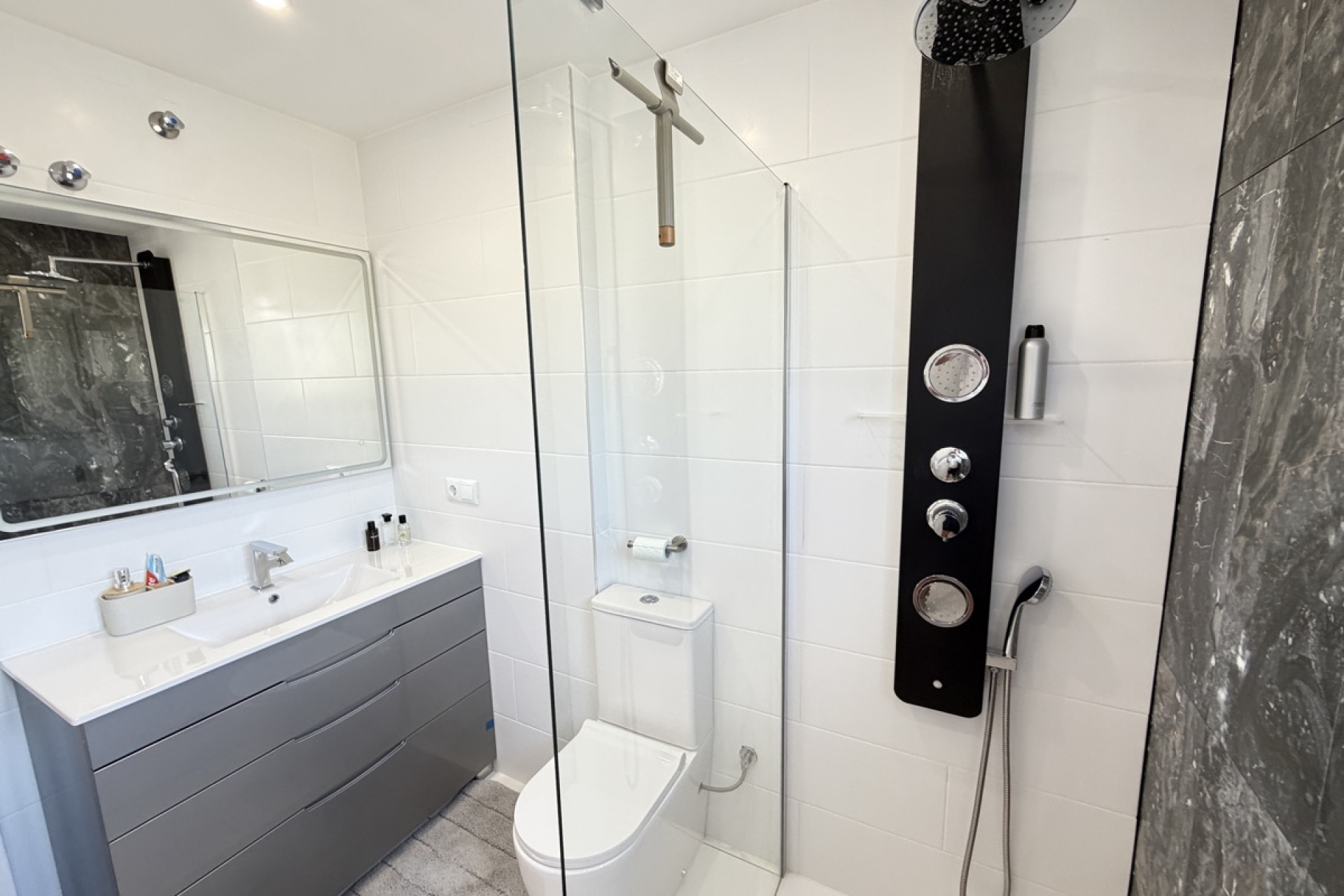 Resale - Detached Villa - Villamartín