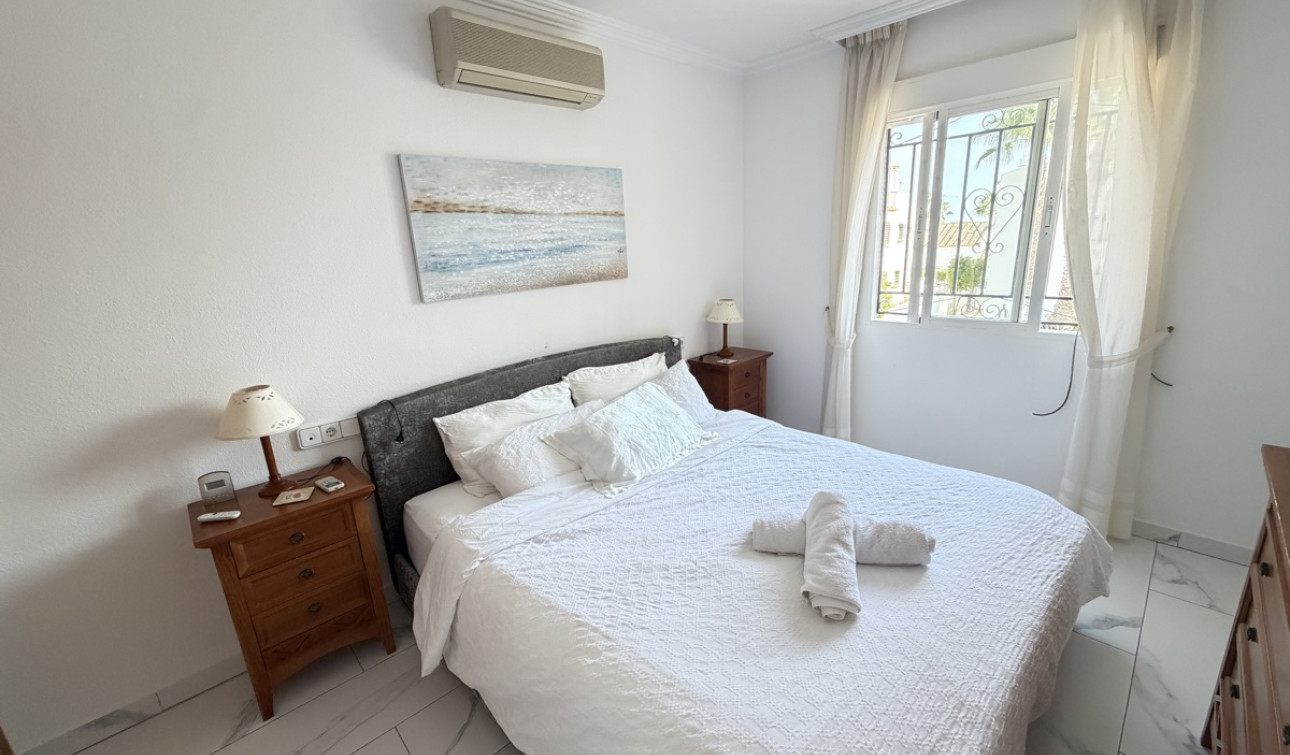 Resale - Detached Villa - Villamartín