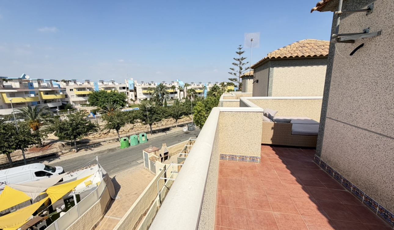 Resale - Detached Villa - Villamartín