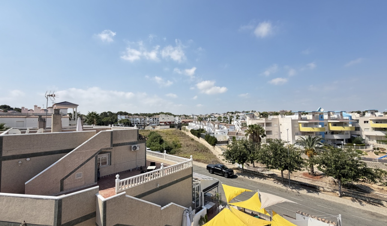 Resale - Detached Villa - Villamartín