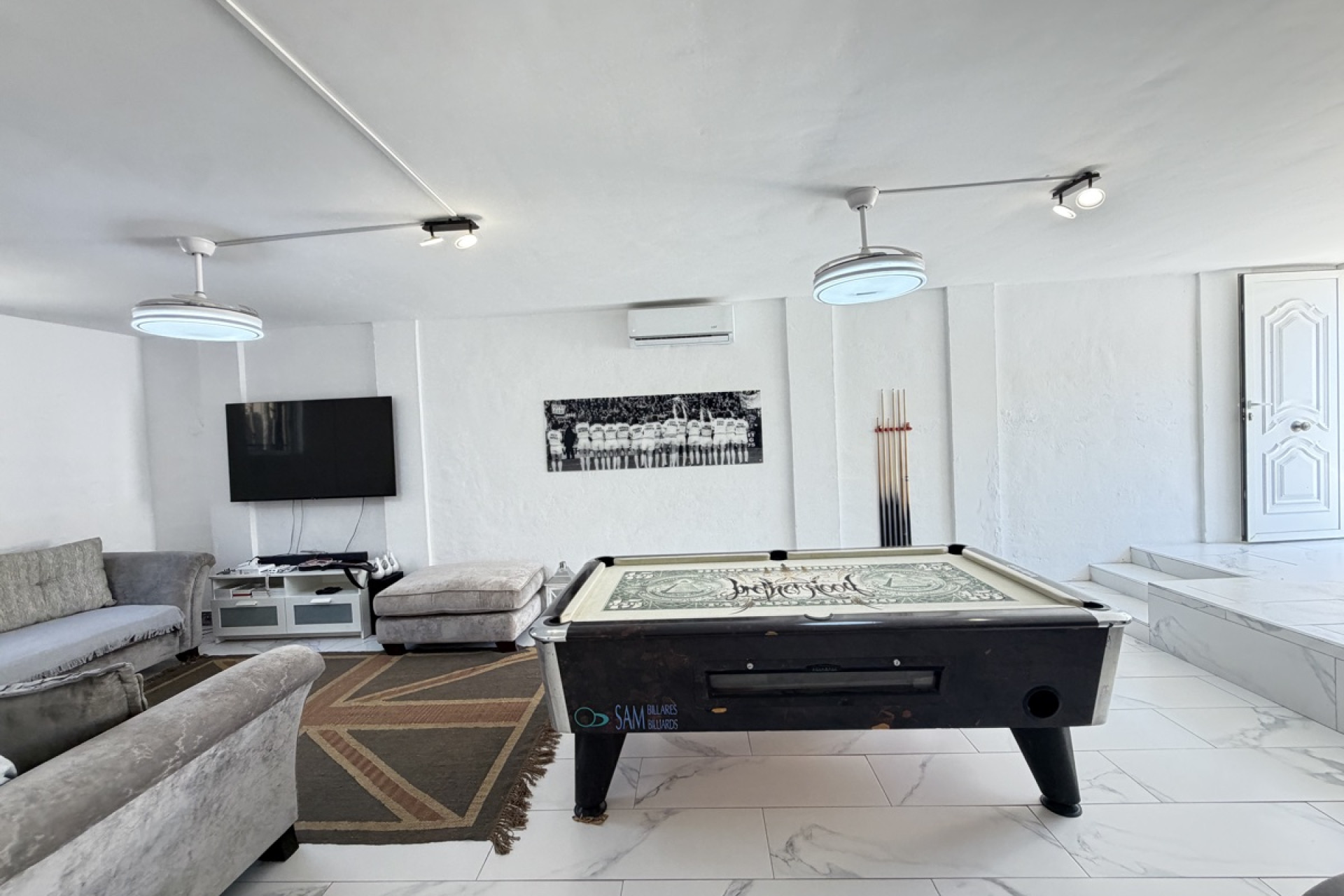 Resale - Detached Villa - Villamartín