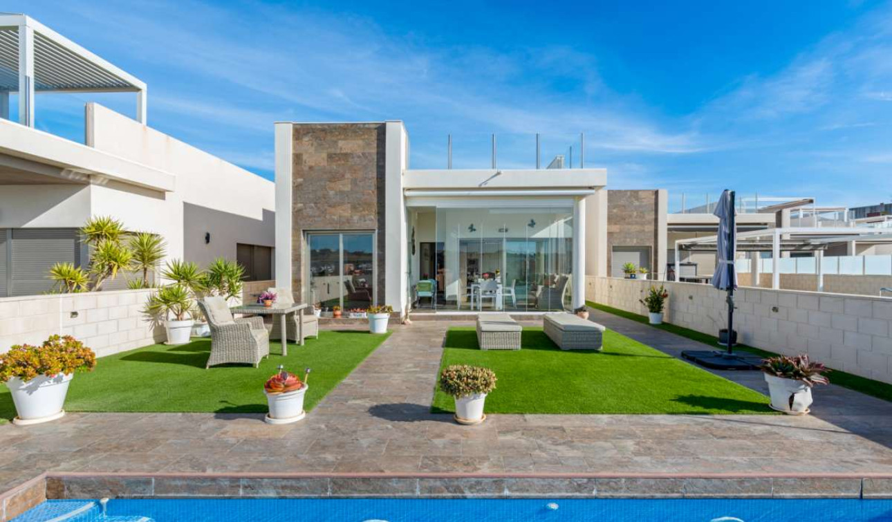 Resale - Detached Villa - Villamartín