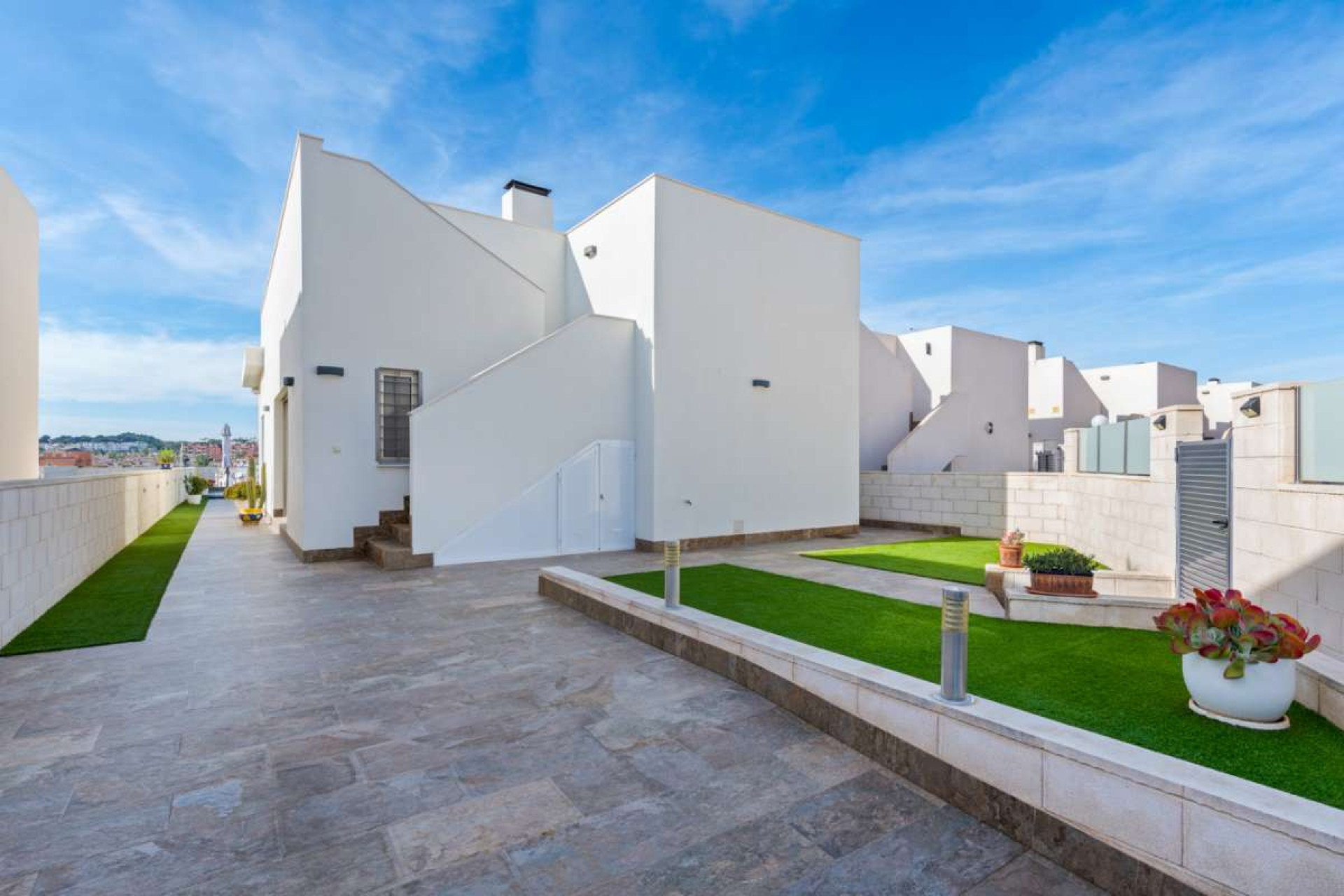 Resale - Detached Villa - Villamartín