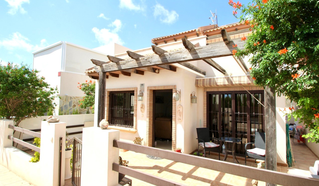 Resale - Detached Villa - Villamartín