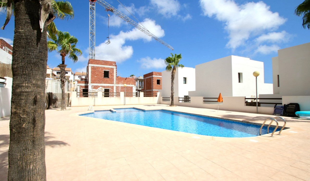 Resale - Detached Villa - Villamartín