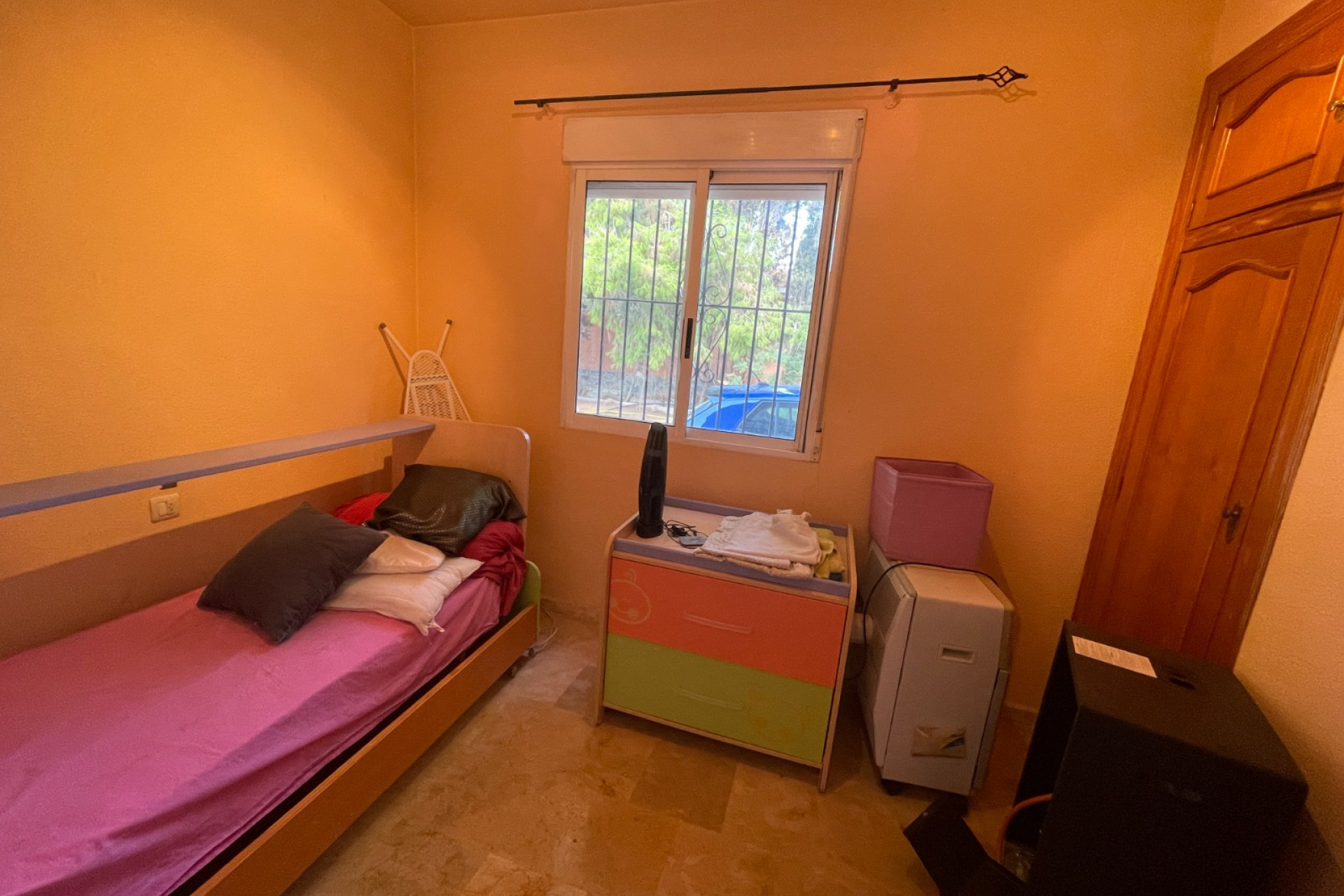 Resale - Finca / Country Property - Albatera