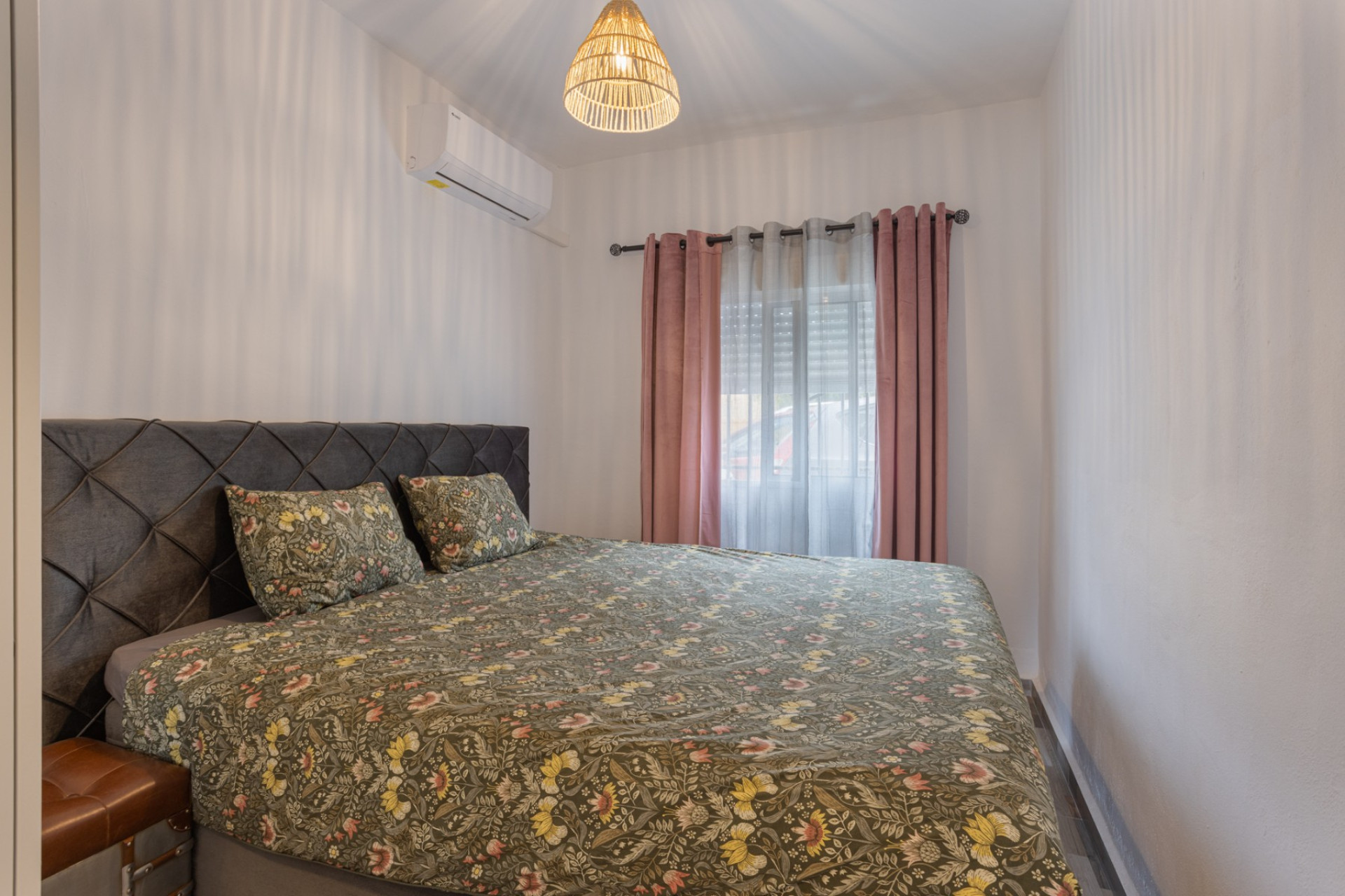 Resale - Finca / Country Property - Albatera