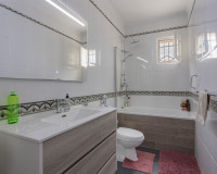 Resale - Finca / Country Property - Albatera