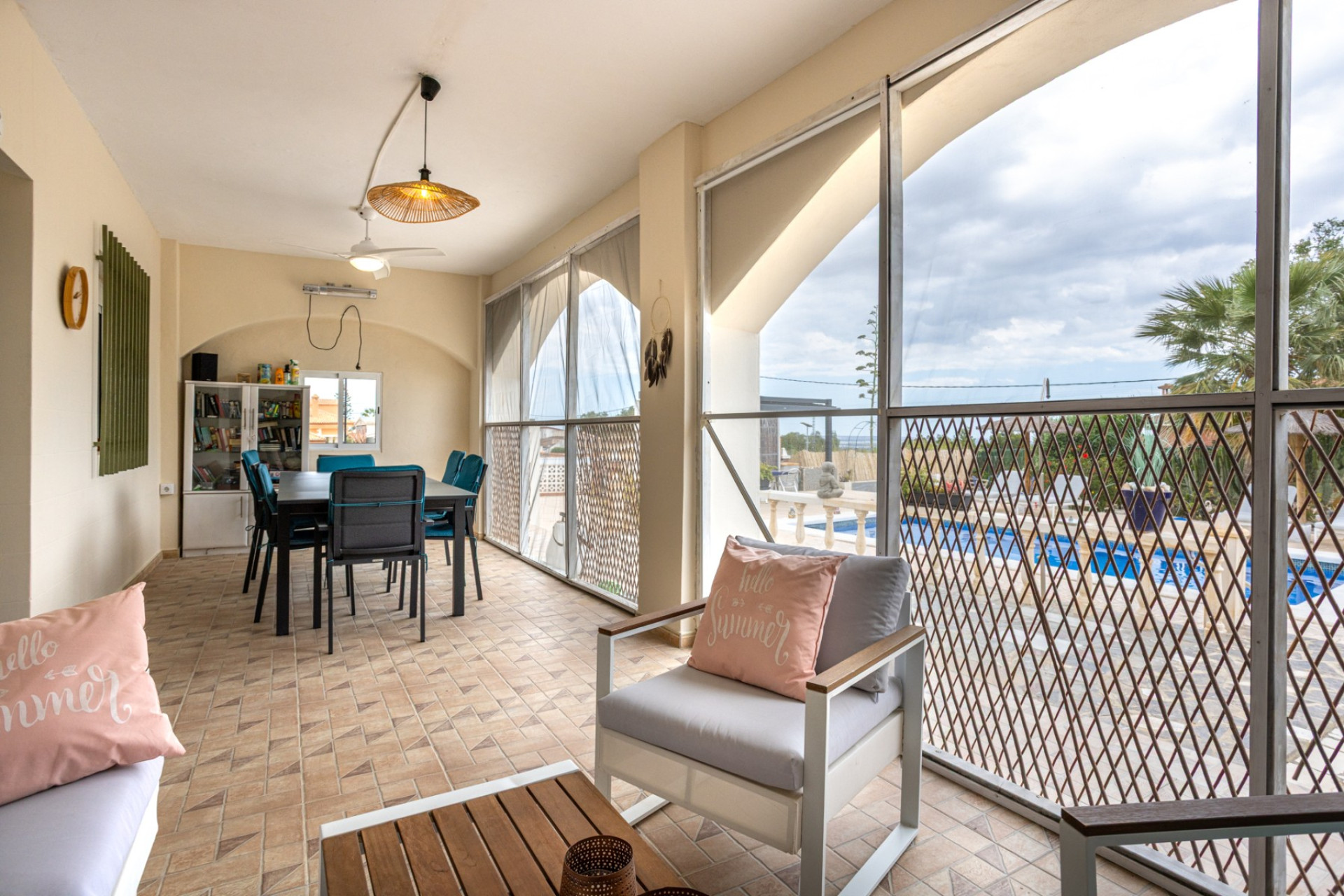 Resale - Finca / Country Property - Albatera