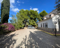 Resale - Finca / Country Property - Albatera