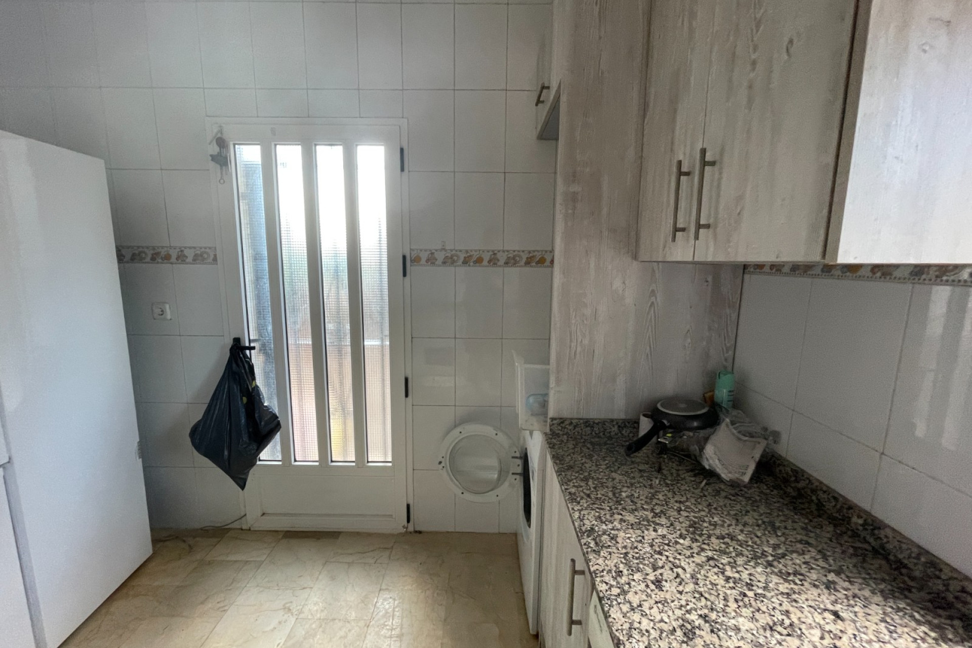 Resale - Finca / Country Property - Albatera