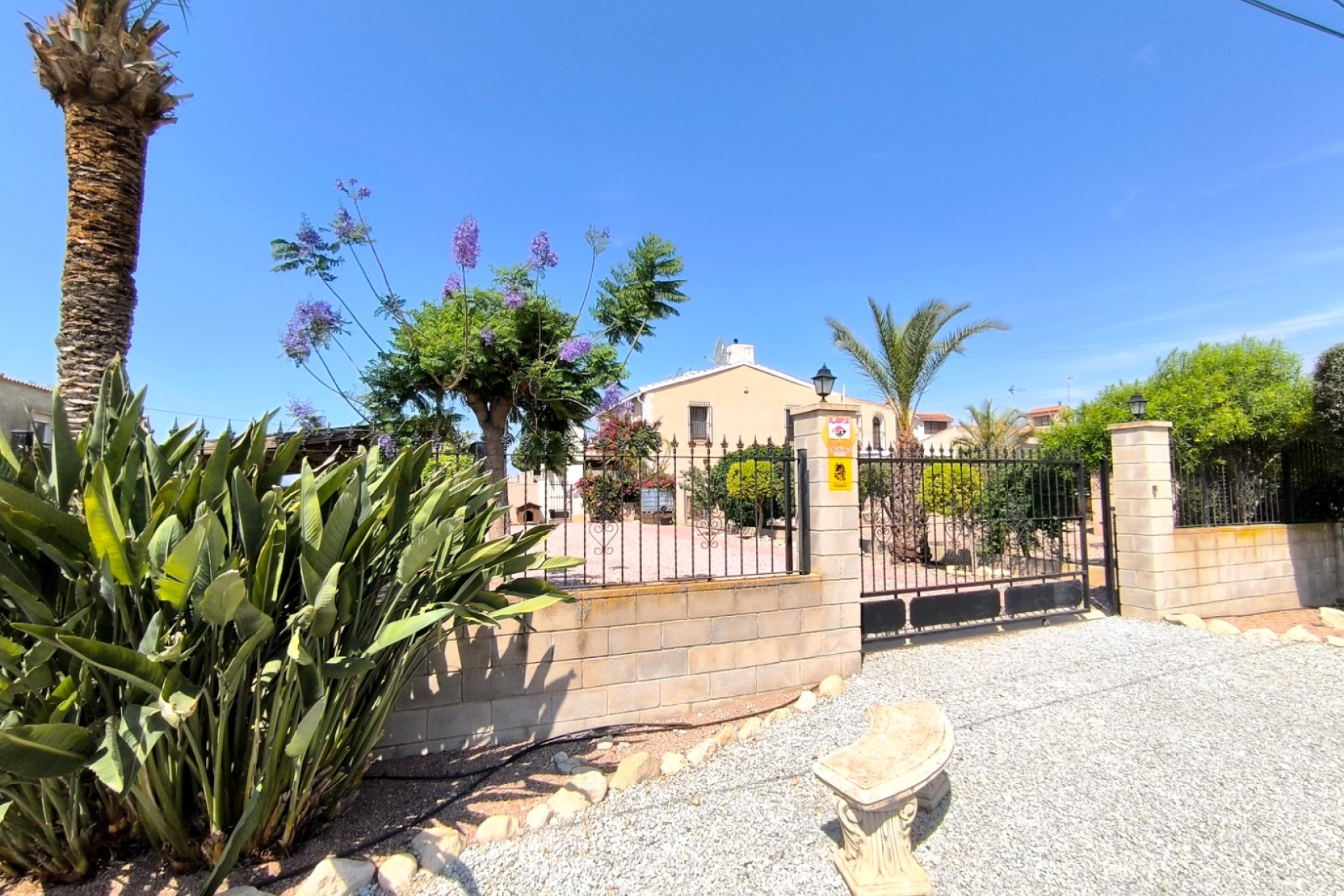 Resale - Finca / Country Property - Albatera