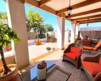 Resale - Finca / Country Property - Albatera