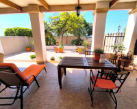 Resale - Finca / Country Property - Albatera