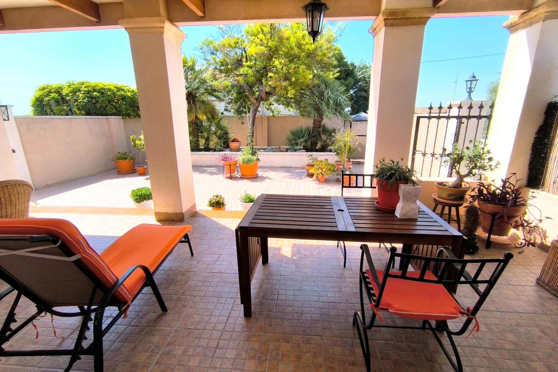 Resale - Finca / Country Property - Albatera