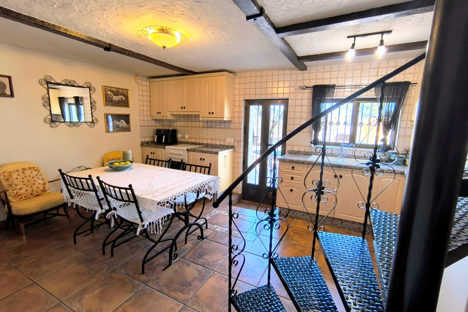 Resale - Finca / Country Property - Albatera
