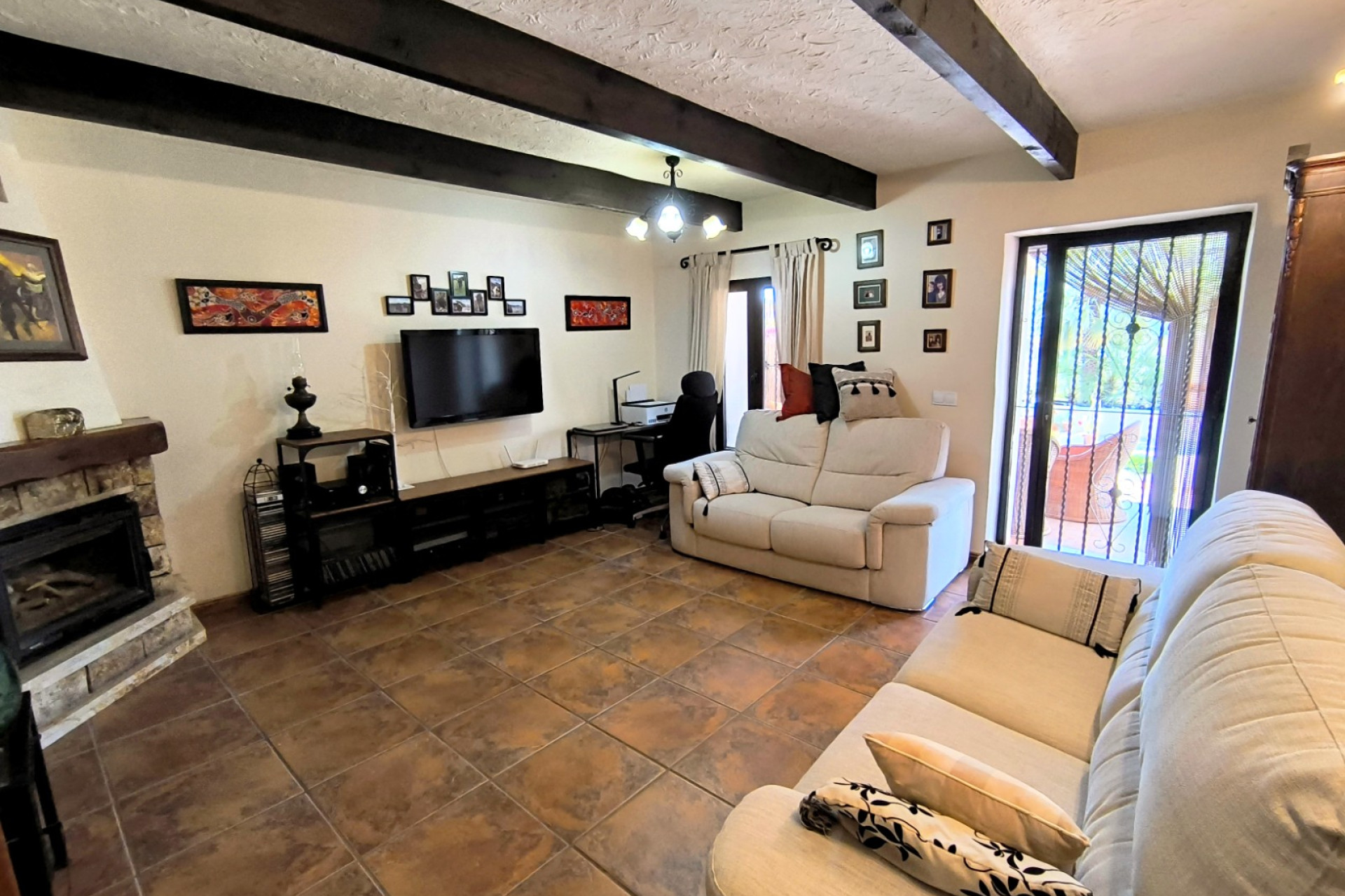 Resale - Finca / Country Property - Albatera