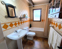 Resale - Finca / Country Property - Albatera