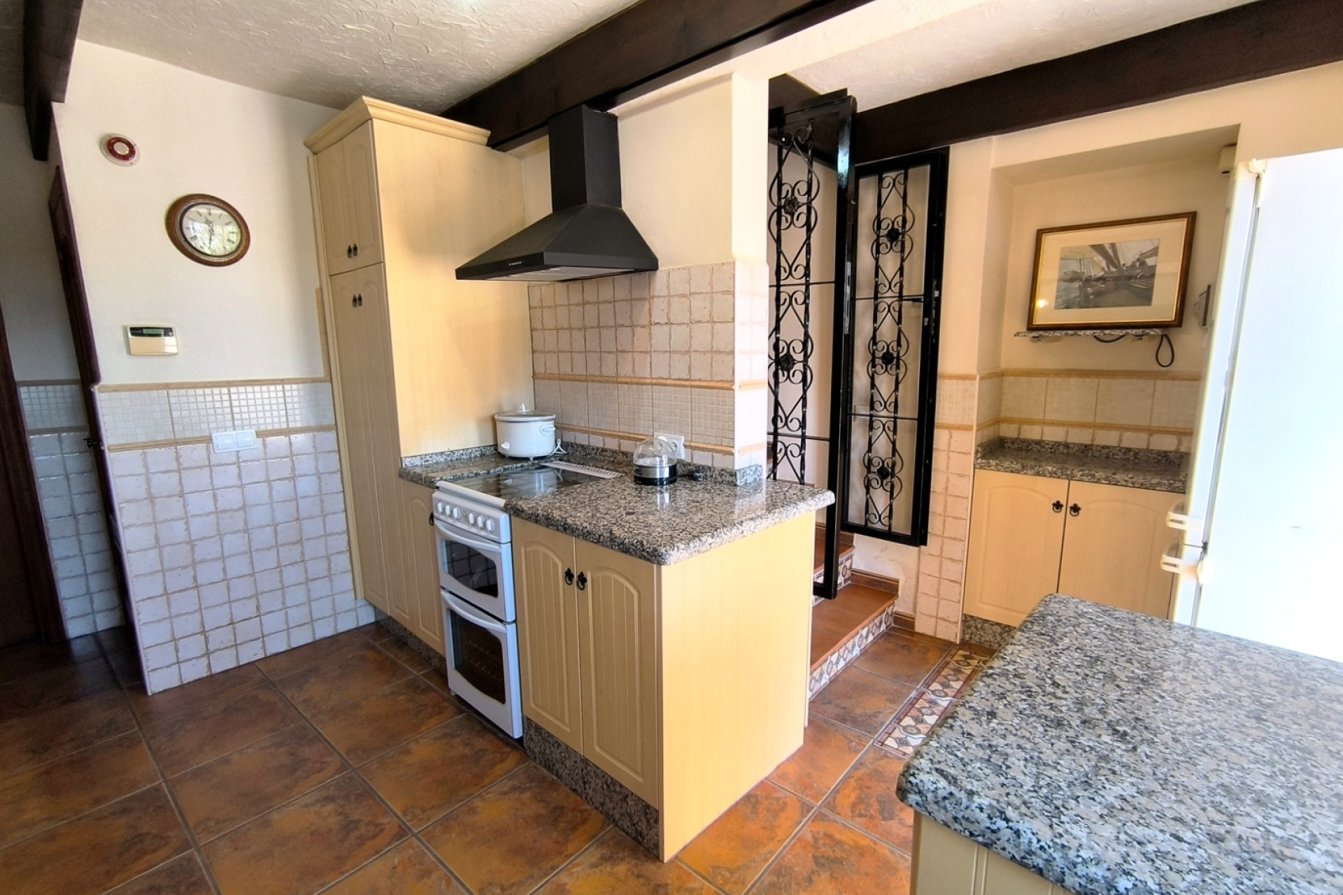 Resale - Finca / Country Property - Albatera