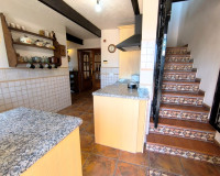 Resale - Finca / Country Property - Albatera