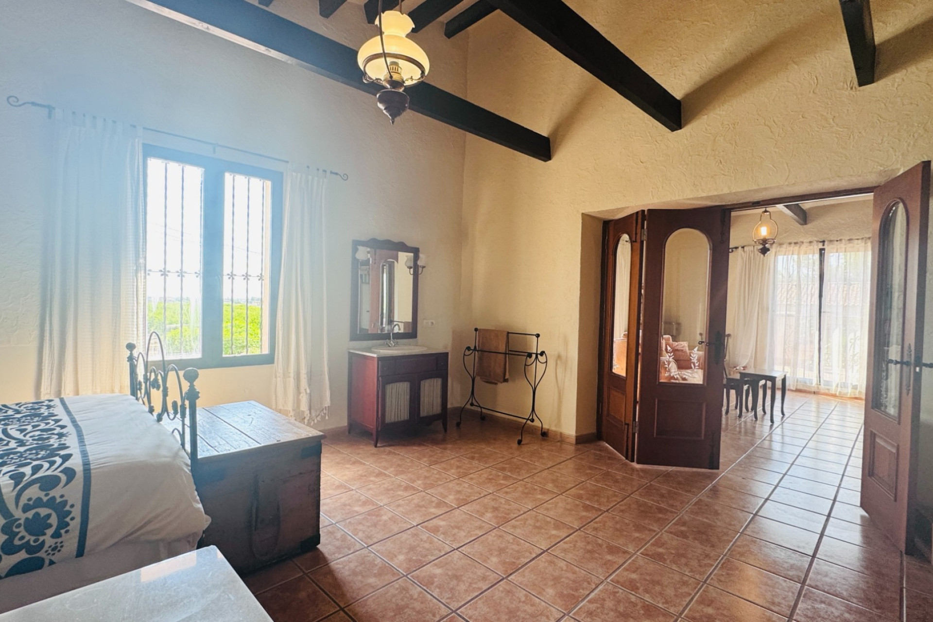 Resale - Finca / Country Property - Albatera