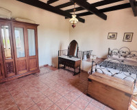Resale - Finca / Country Property - Albatera
