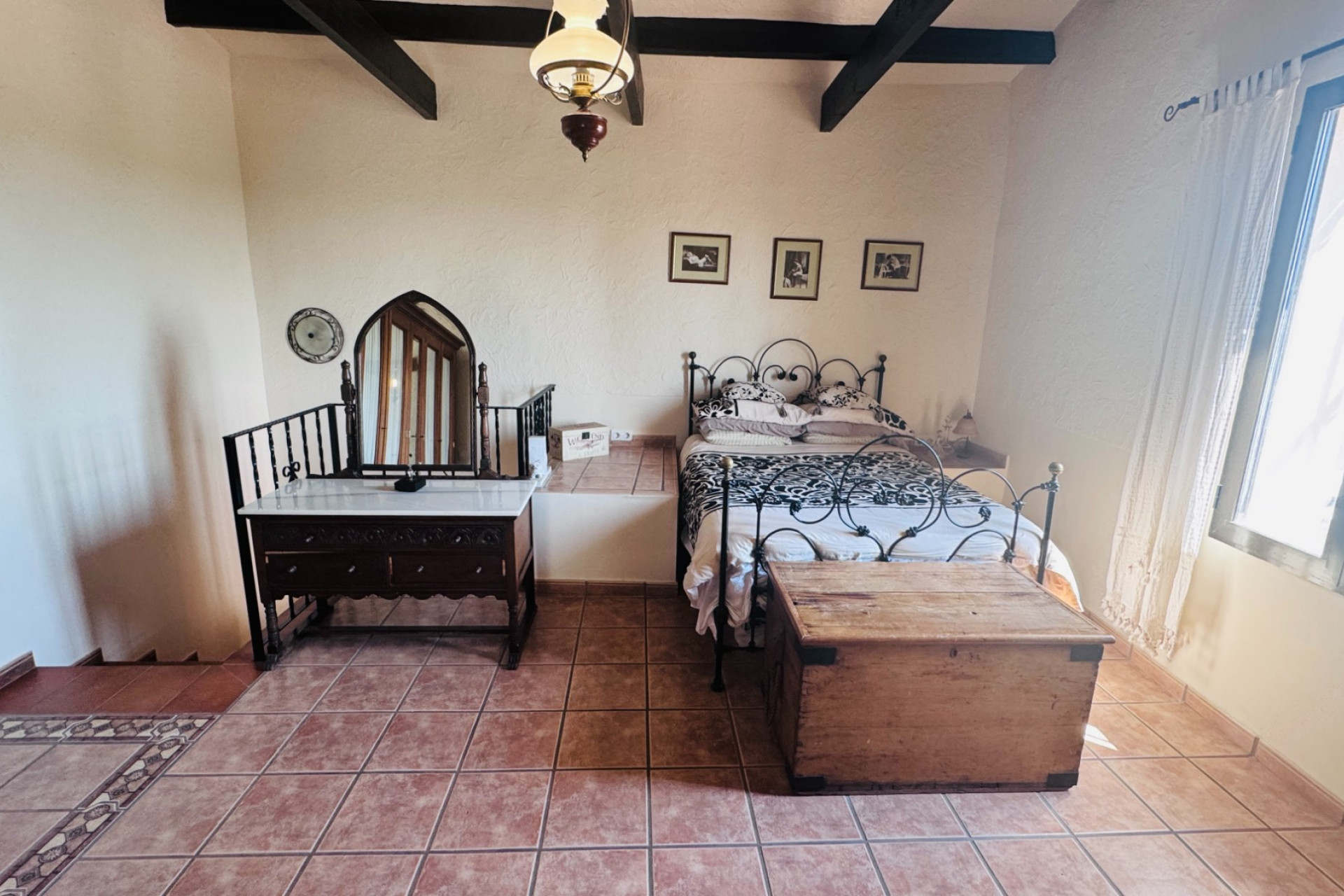 Resale - Finca / Country Property - Albatera