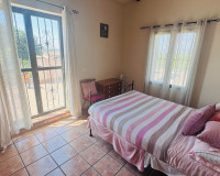 Resale - Finca / Country Property - Albatera