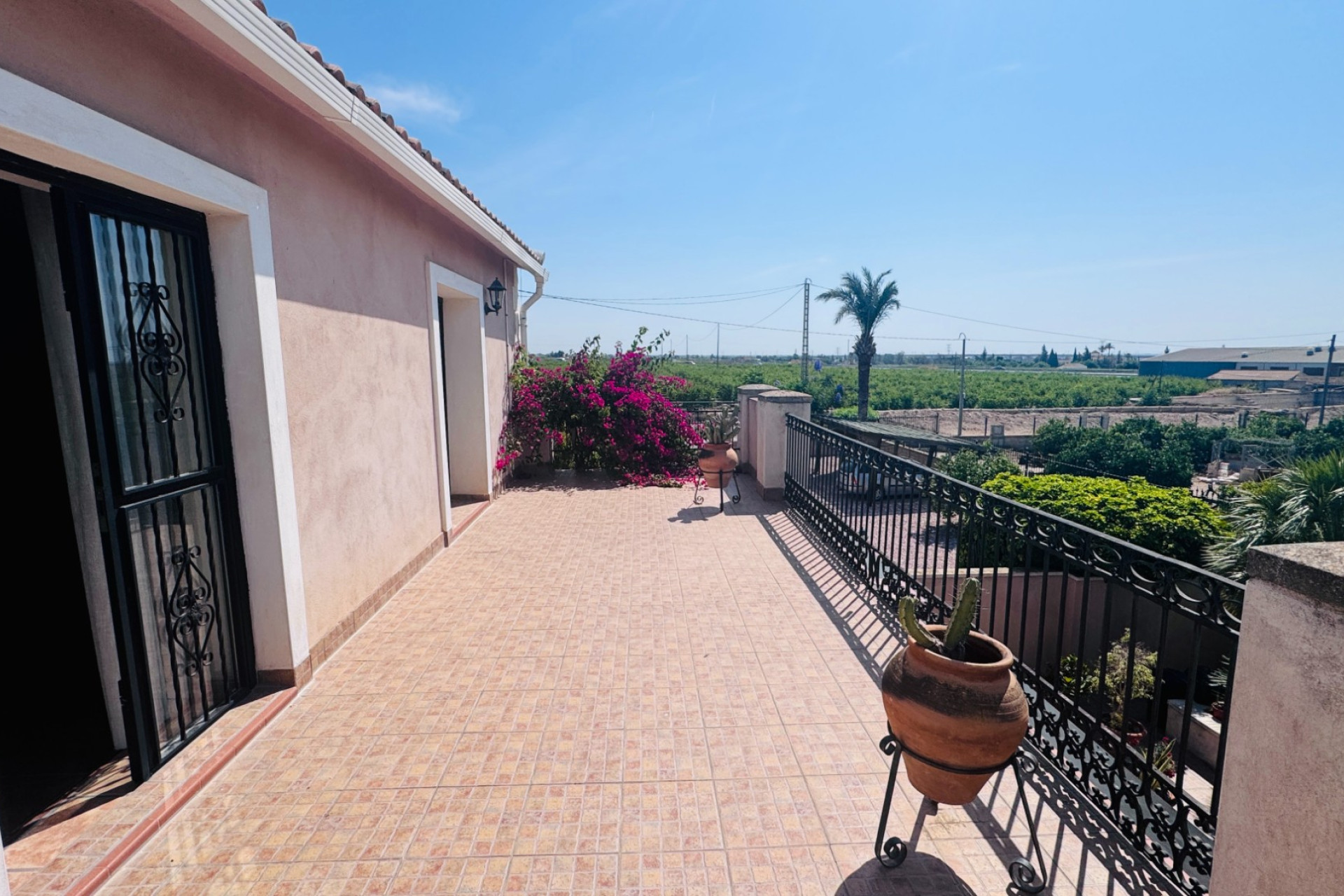 Resale - Finca / Country Property - Albatera