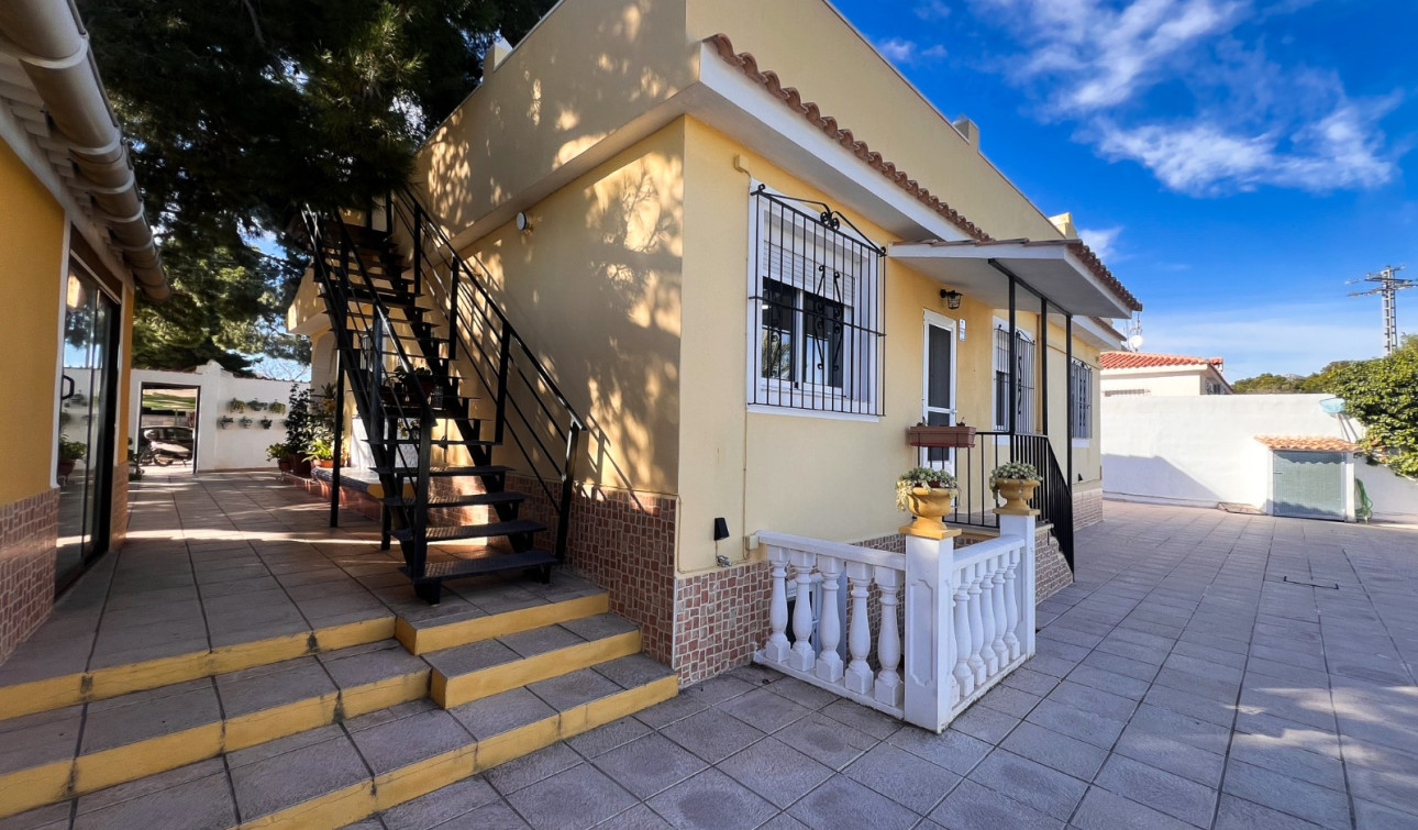 Resale - Finca / Country Property - Alicante - Moralet - Cañada del Fenollar