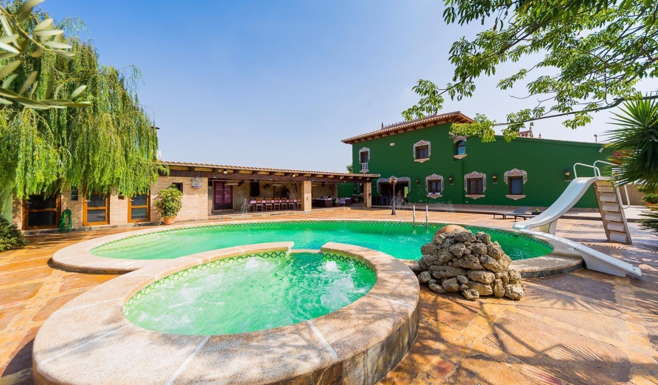 Resale - Finca / Country Property - Almoradí - Almoradi