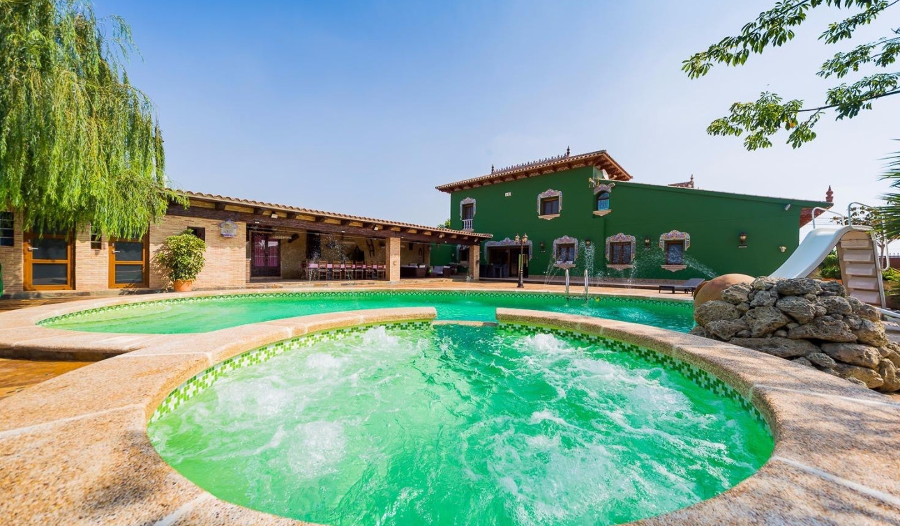 Resale - Finca / Country Property - Almoradí - Almoradi