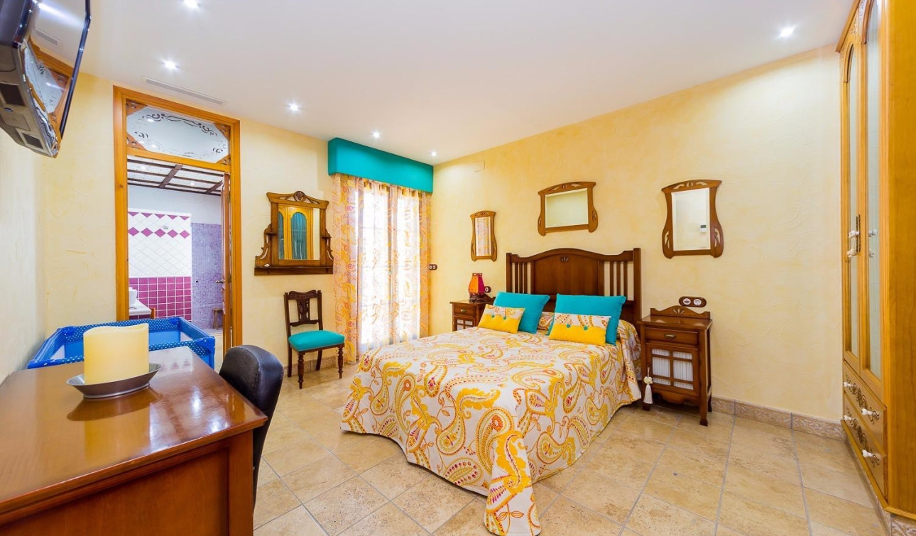 Resale - Finca / Country Property - Almoradí - Almoradi