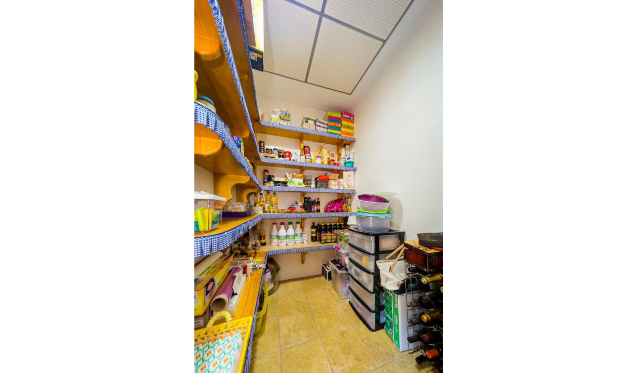 Resale - Finca / Country Property - Almoradí - Almoradi