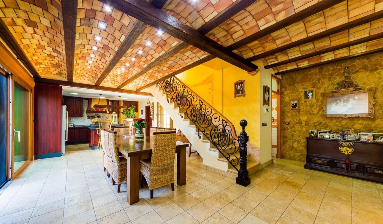 Resale - Finca / Country Property - Almoradí - Almoradi