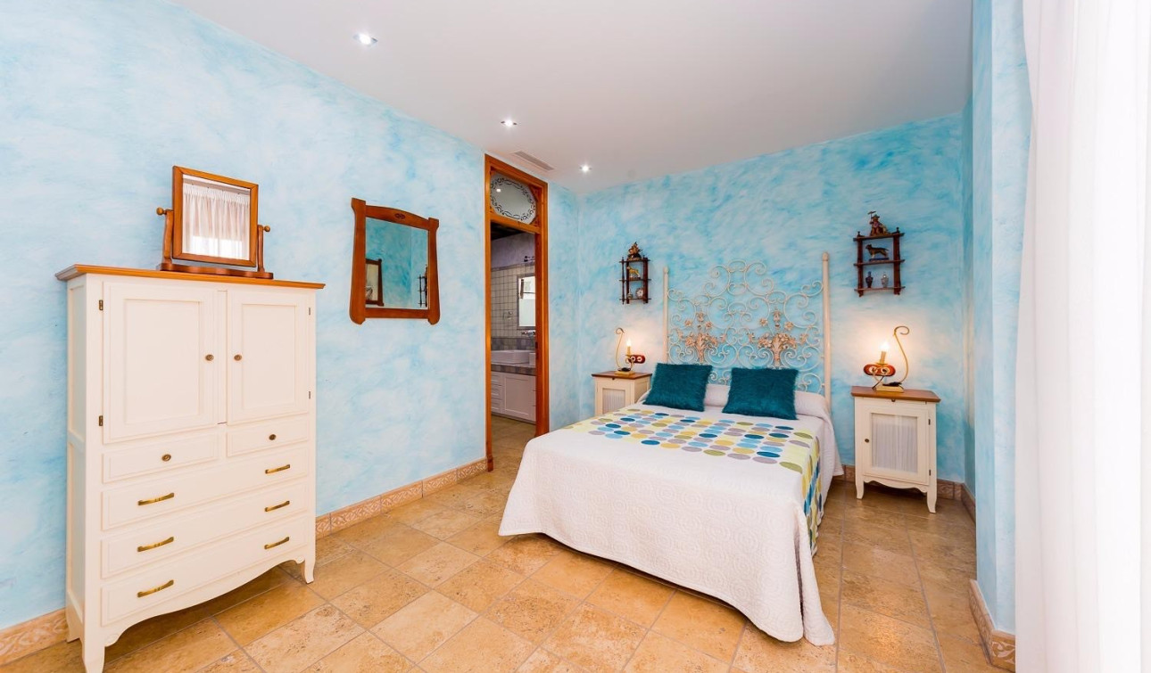 Resale - Finca / Country Property - Almoradí - Almoradi