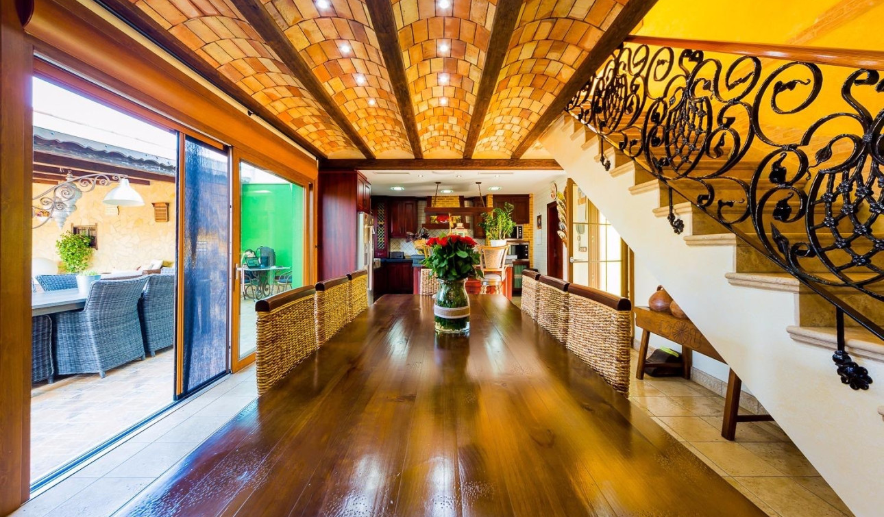 Resale - Finca / Country Property - Almoradí - Almoradi