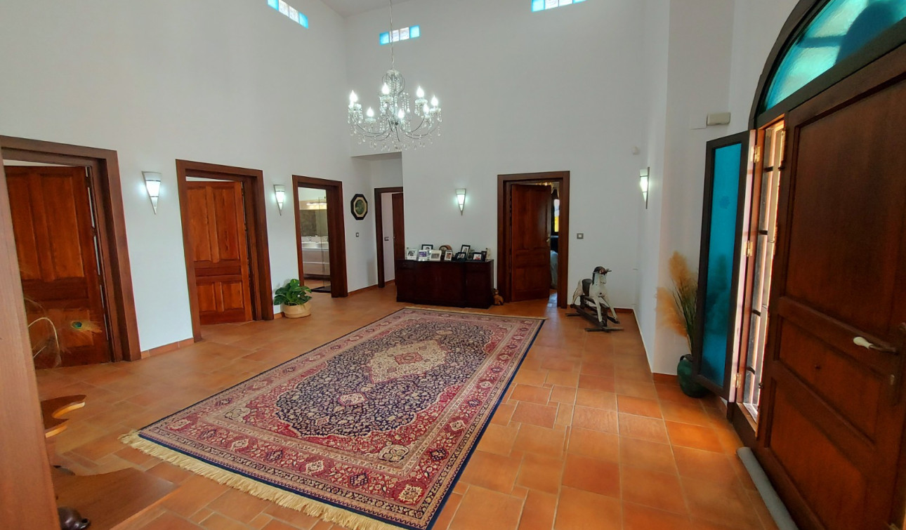 Resale - Finca / Country Property - Bigastro