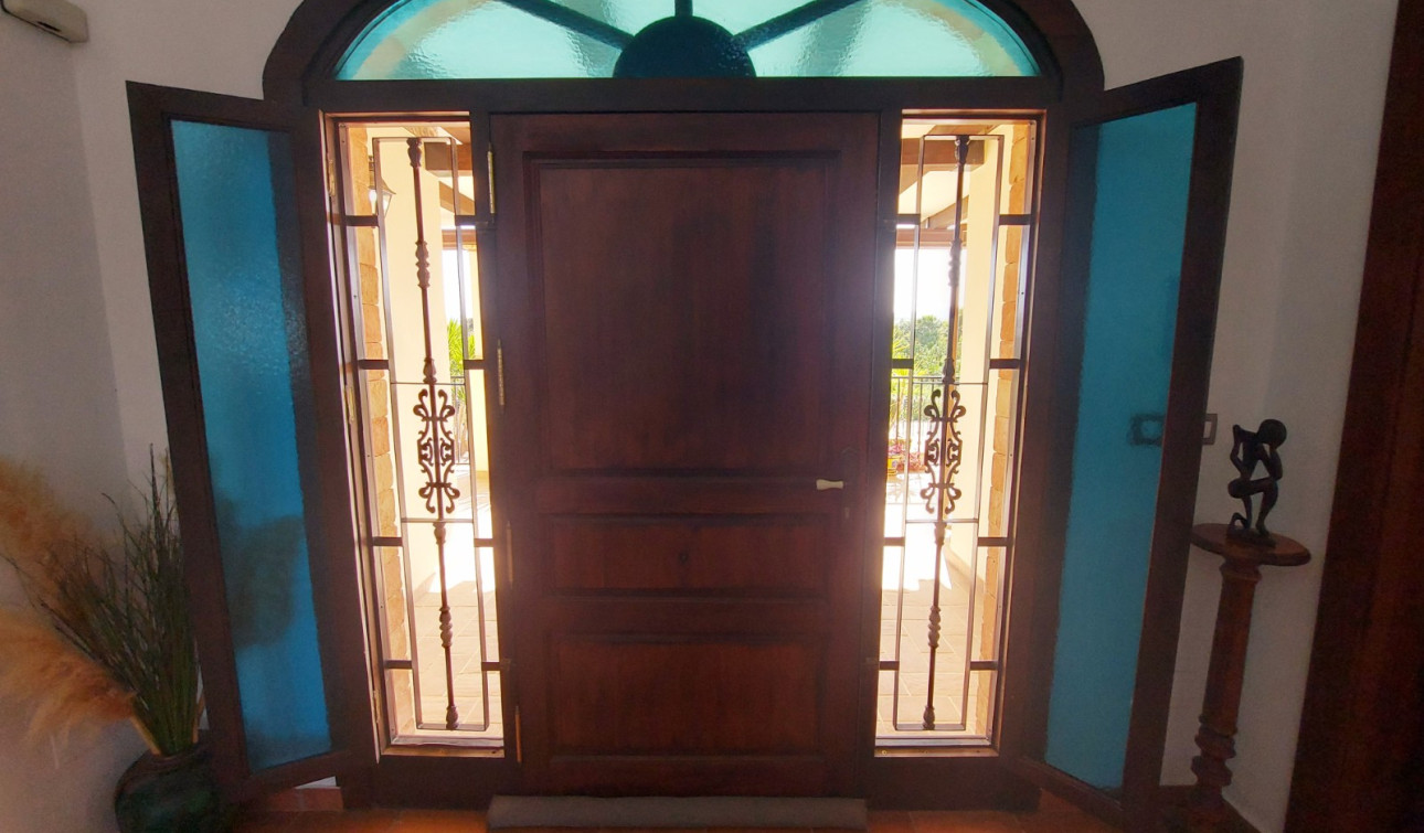 Resale - Finca / Country Property - Bigastro