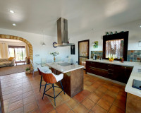Resale - Finca / Country Property - Bigastro