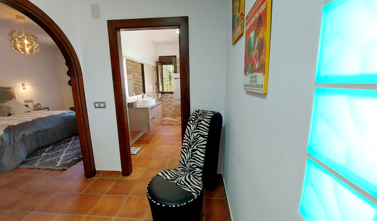 Resale - Finca / Country Property - Bigastro