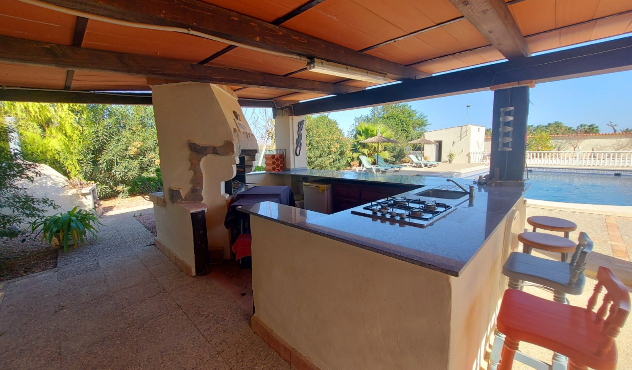 Resale - Finca / Country Property - Bigastro