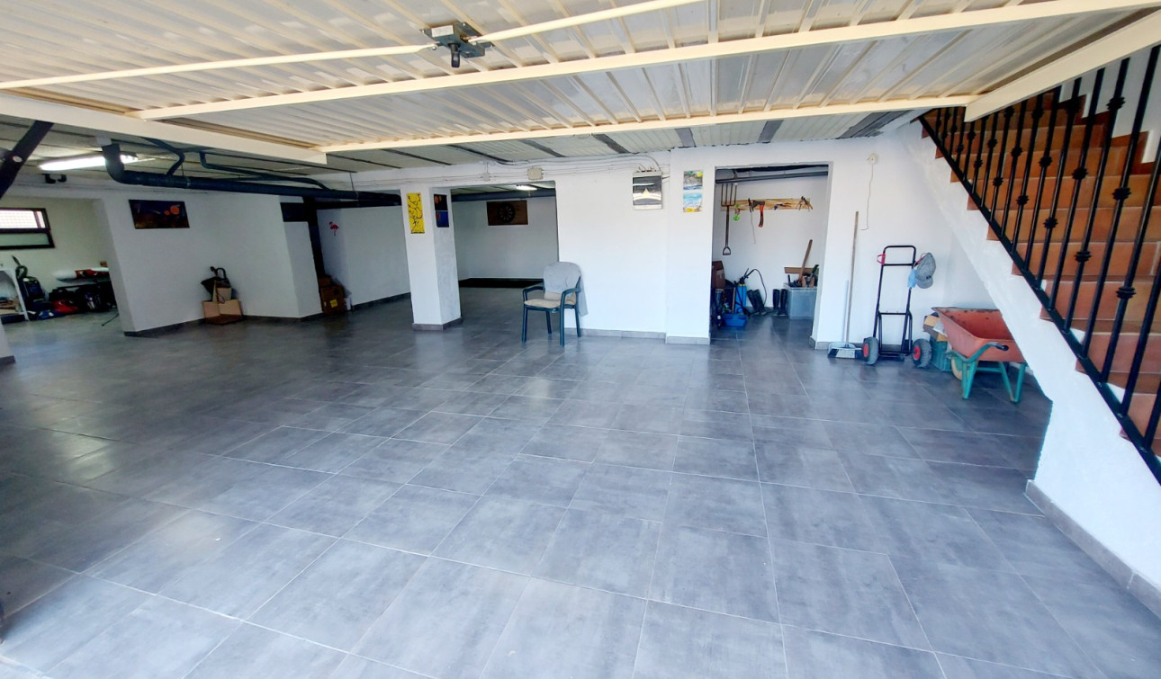 Resale - Finca / Country Property - Bigastro