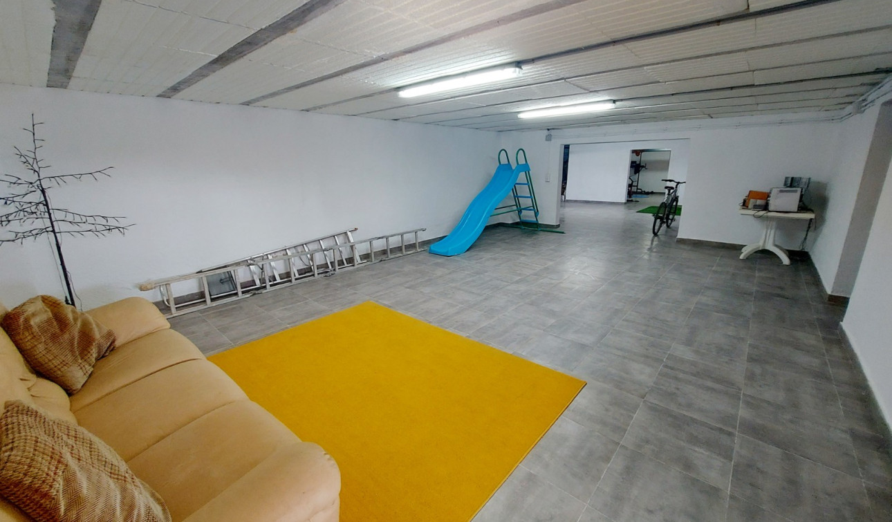 Resale - Finca / Country Property - Bigastro