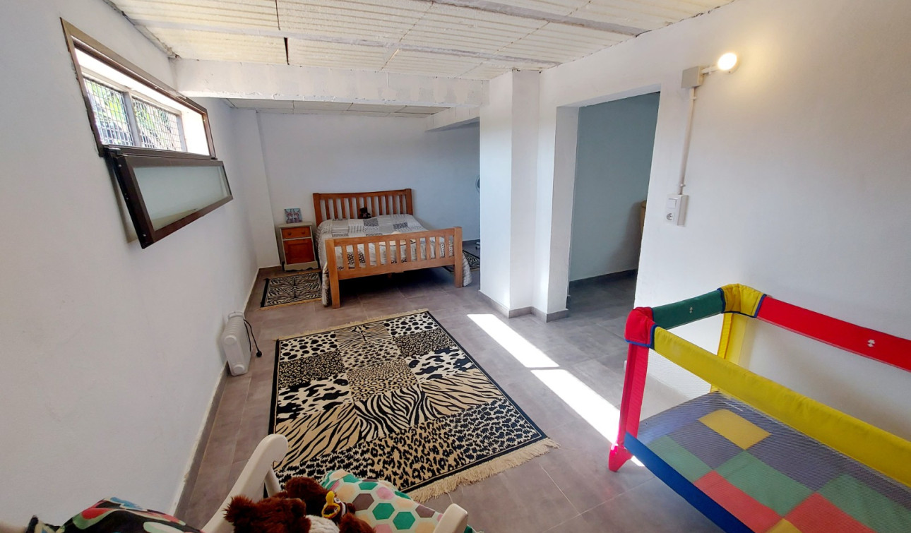 Resale - Finca / Country Property - Bigastro