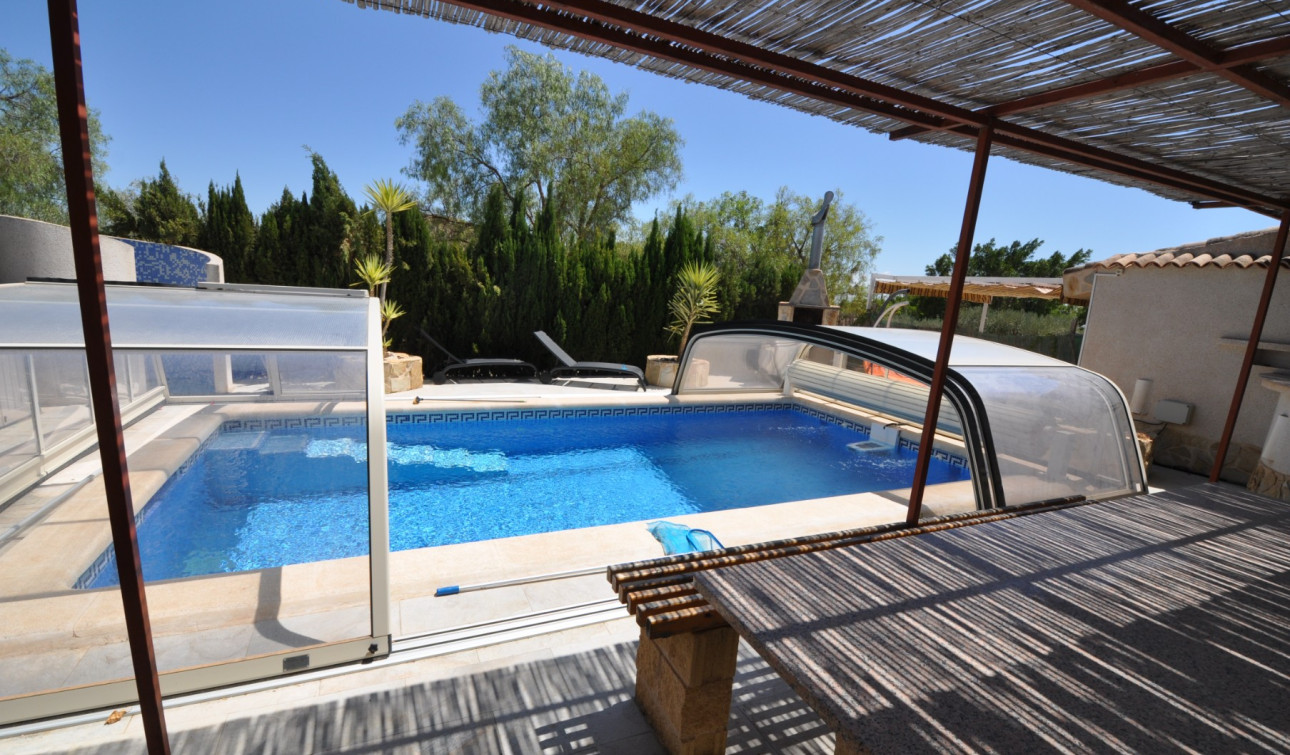 Resale - Finca / Country Property - Crevillente