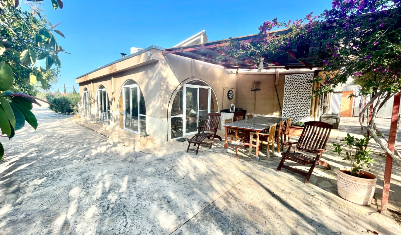 Resale - Finca / Country Property - Crevillente