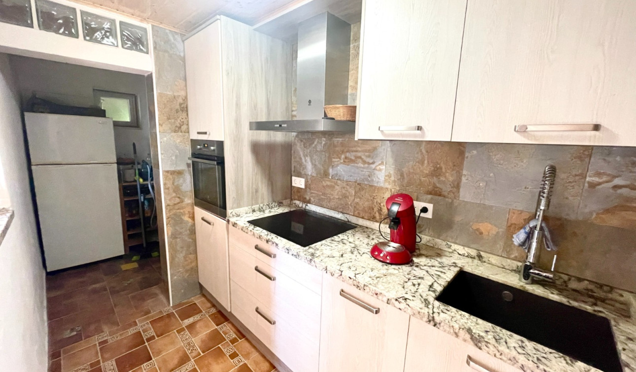 Resale - Finca / Country Property - Crevillente