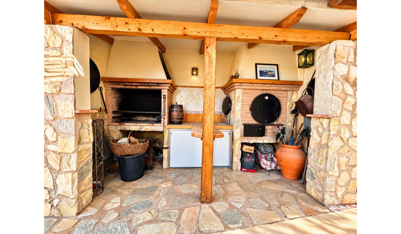 Resale - Finca / Country Property - Crevillente